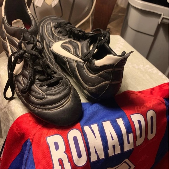 Ronaldo pehnomeno shoes Ronaldo 9 - Picture 3 of 4